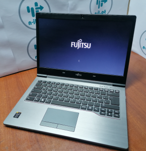 Fujitsu U745_4